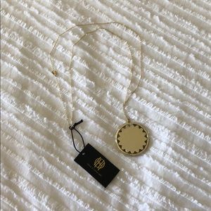House of Harlow necklace